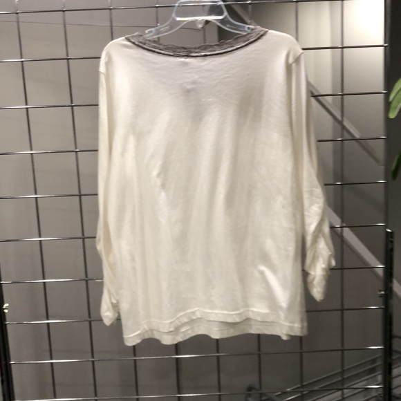 Women’s 100% Cotton Long Sleeve top( missing both pants ) - Picture 2 of 5